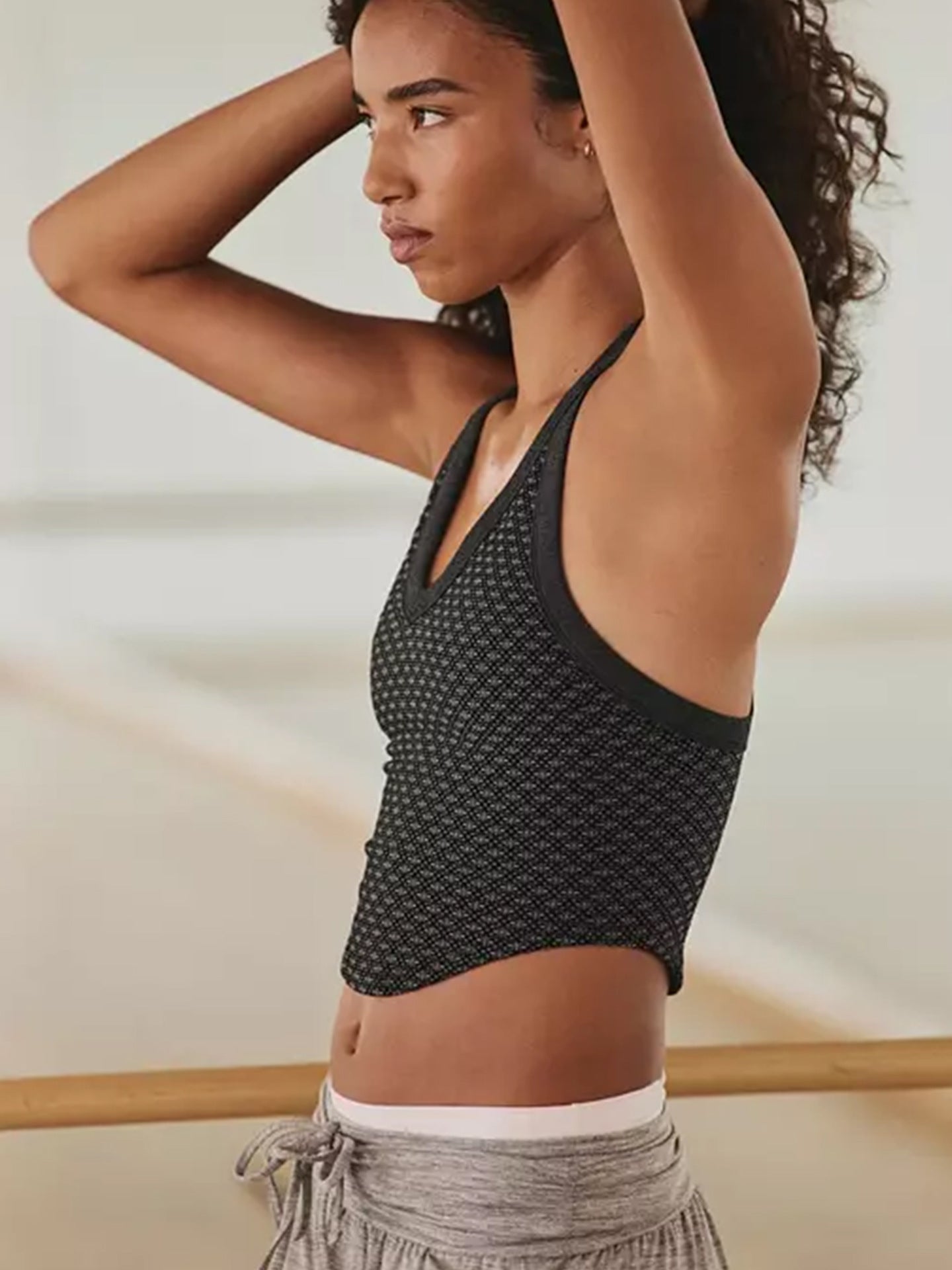 Top Esportivo Feminino Jacquard com Bojo e Decote V - imagem 2