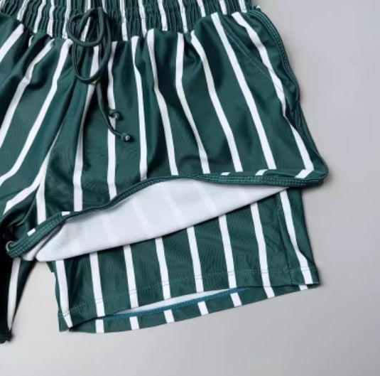 Conjunto de Moda Praia Feminino com Top e Shorts e Bojo - imagem 2