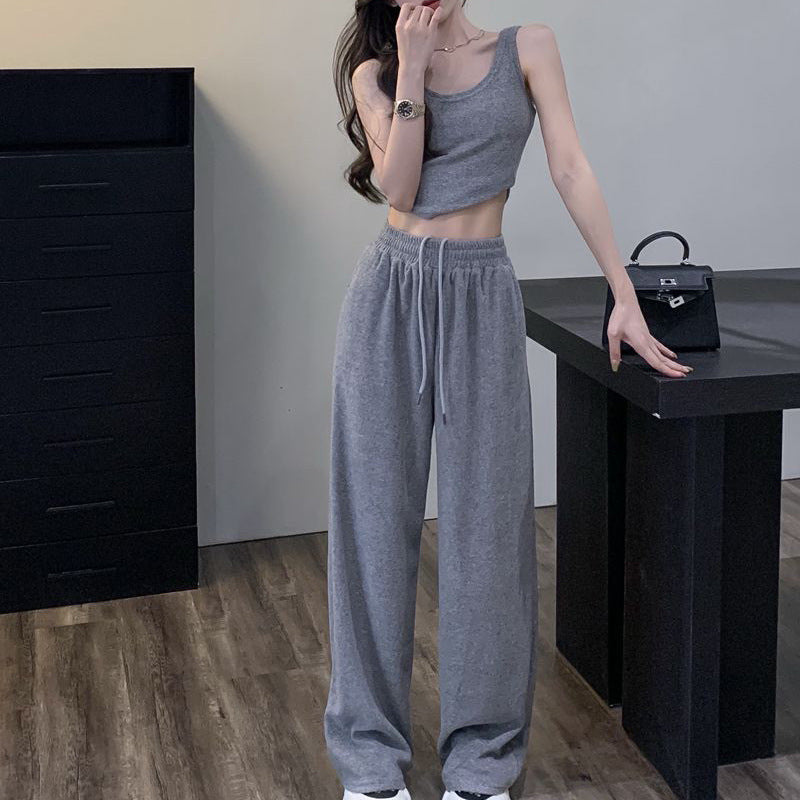 Conjunto Feminino de Tricô com Regata e Calça Pantalona - imagem 1